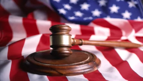 Jury called in Apple v Samsung stalemate
