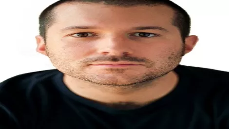 Does Apple's key designer want out?