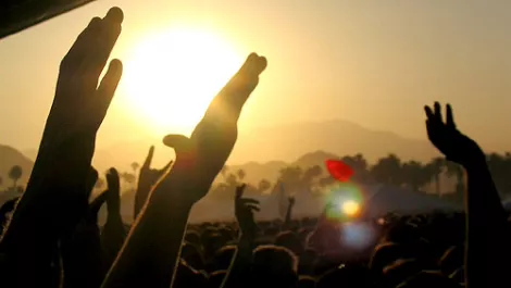 Telecom: Tech-savvy Kiwis celebrate summer in style...