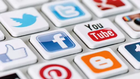 Kiwis fall foul of Twitter's dark side