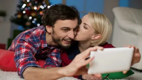Laptops, smartphones and tablets top on the Christmas pressie list