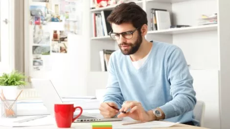 SME internet satisfaction drops but online benefits are increasing