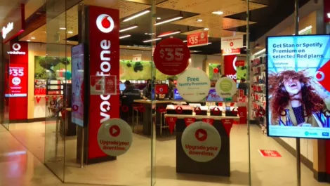 Vodafone Hutchison dials up digital signage to increase market share