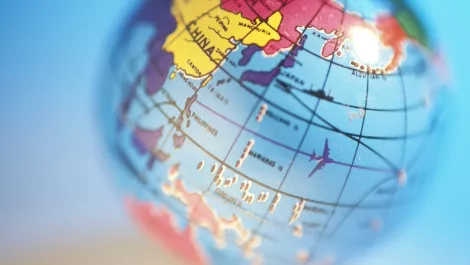 US companies launch Transpacific broadband data and fiber hub