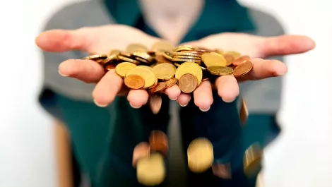 Banks struggle to remain relevant as FinTech tools take over