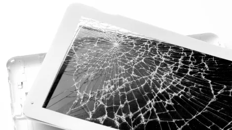 Apple still tablet king - and beating Microsoft at its own game