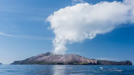 Inside the Kiwi UFB experience: White Island Tours