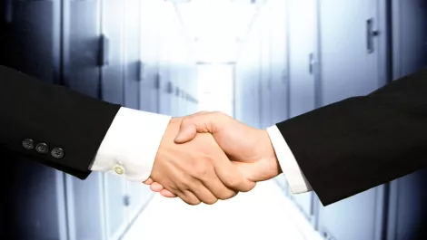 While cloud competitors narrow their focus, Fujitsu continues a multiline approach