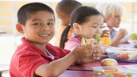Imagination at work – e-waste into school lunches