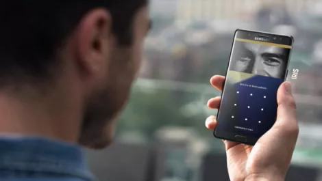 Hackers run circles around Samsung's iris scanner security