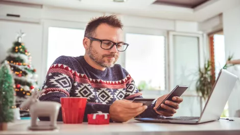 Five Tips on Shopping Safely This Festive Season
