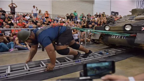 Australia beats NZ in World of Tanks' 8 tonne tank pulling event