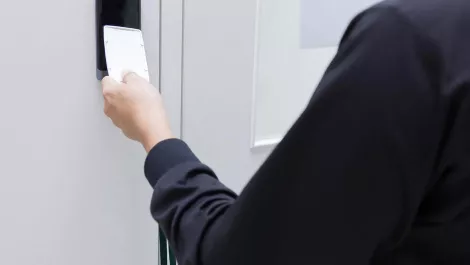 CASE STUDY: HID's evolution of credential issuance for enterprise