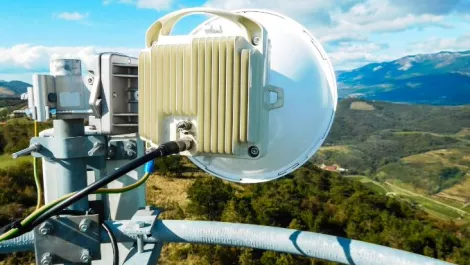 DOCOMO and NEC achieve 5G communication with multiple mobile terminals