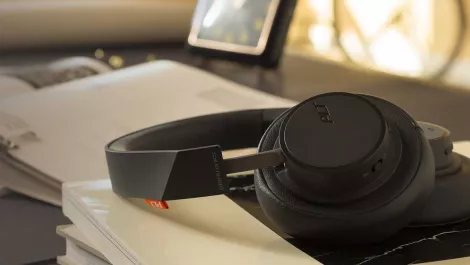 Hands-on Review: Plantronics BackBeat GO 605 headphones