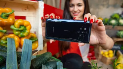 Nokia's new phone has so many cameras, guys