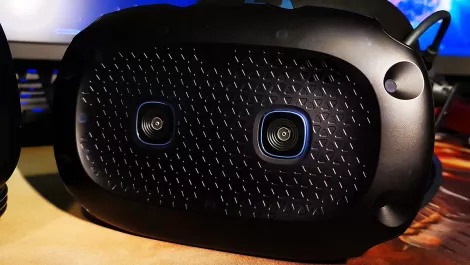 Hands-on Review: HTC Vive Cosmos Elite External Tracking Faceplate