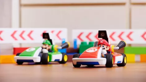 Hands-on Review: Mario Kart Live, the toy all 90s kids wanted
