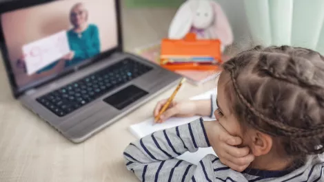 Children's privacy harmed in online learning - Human Rights Watch