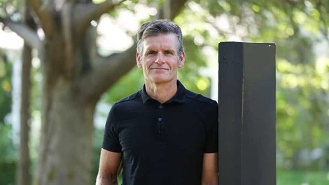 Dennis Woodside takes over as Freshworks CEO from founder Girish Mathrubootham