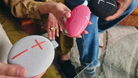 Ultimate ears launches MINIROLL, a compact adventure speaker