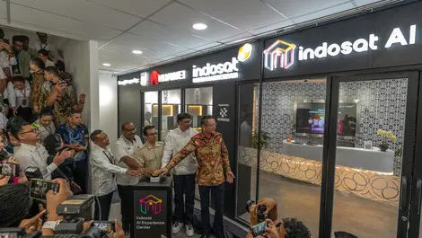 AI Experience Center opens in Jayapura to boost education, health