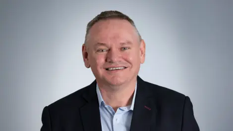 Amplified intelligence: Smart business governance in the AI-age
