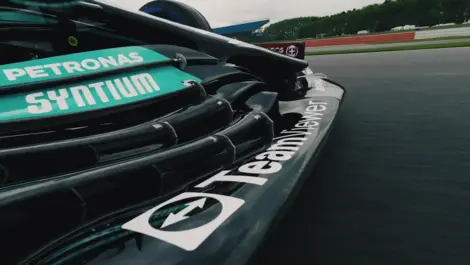 Mercedes-AMG PETRONAS F1 Team boosts remote simulator control