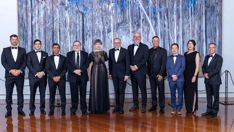 Top Australian scientists & educators honoured with PM's awards