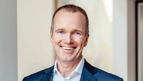 SNP extends CEO Jens Amail's contract to December 2030