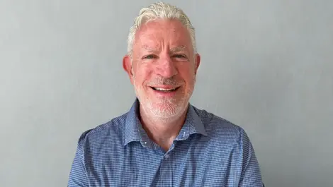 Corporate lunches shape client trust, says psychologist
