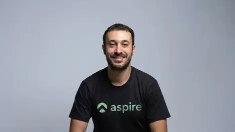 Claude closes in on OpenAI among Singapore startups