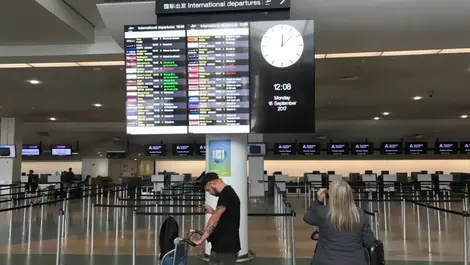 Auckland Airport plans change to security and passport control